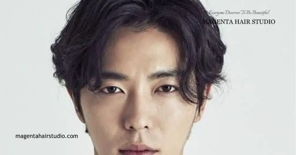 Top Korean Haircuts for Men: 2025 Styles, Trends & Tips 2 Curtain Bangs