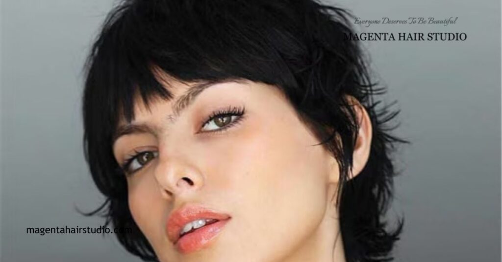 Pixie Mullet: How to Style, Maintain & Rock This Trendy Hairstyle 1 Defining the Pixie Mullet
