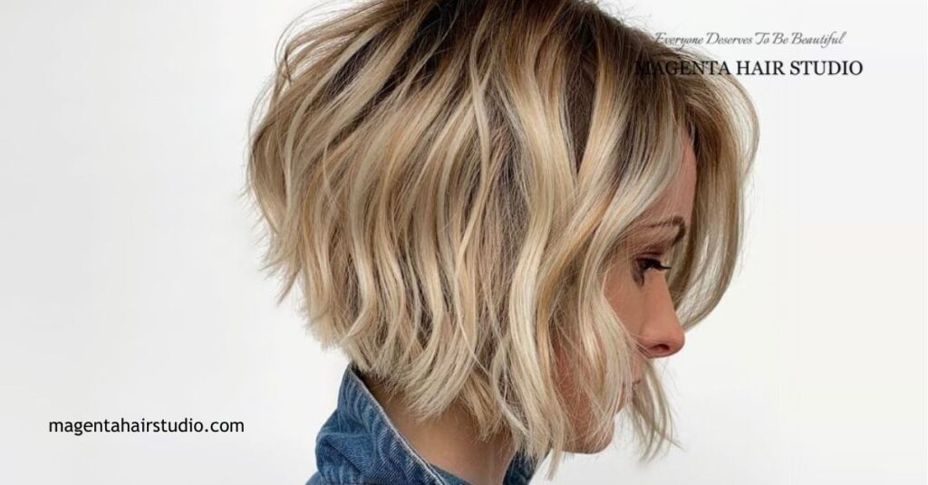 Short Wavy Bob Hairstyles: Tips, Trends & Celebrity Inspiration 2 Styling Techniques for a Short Wavy Bob